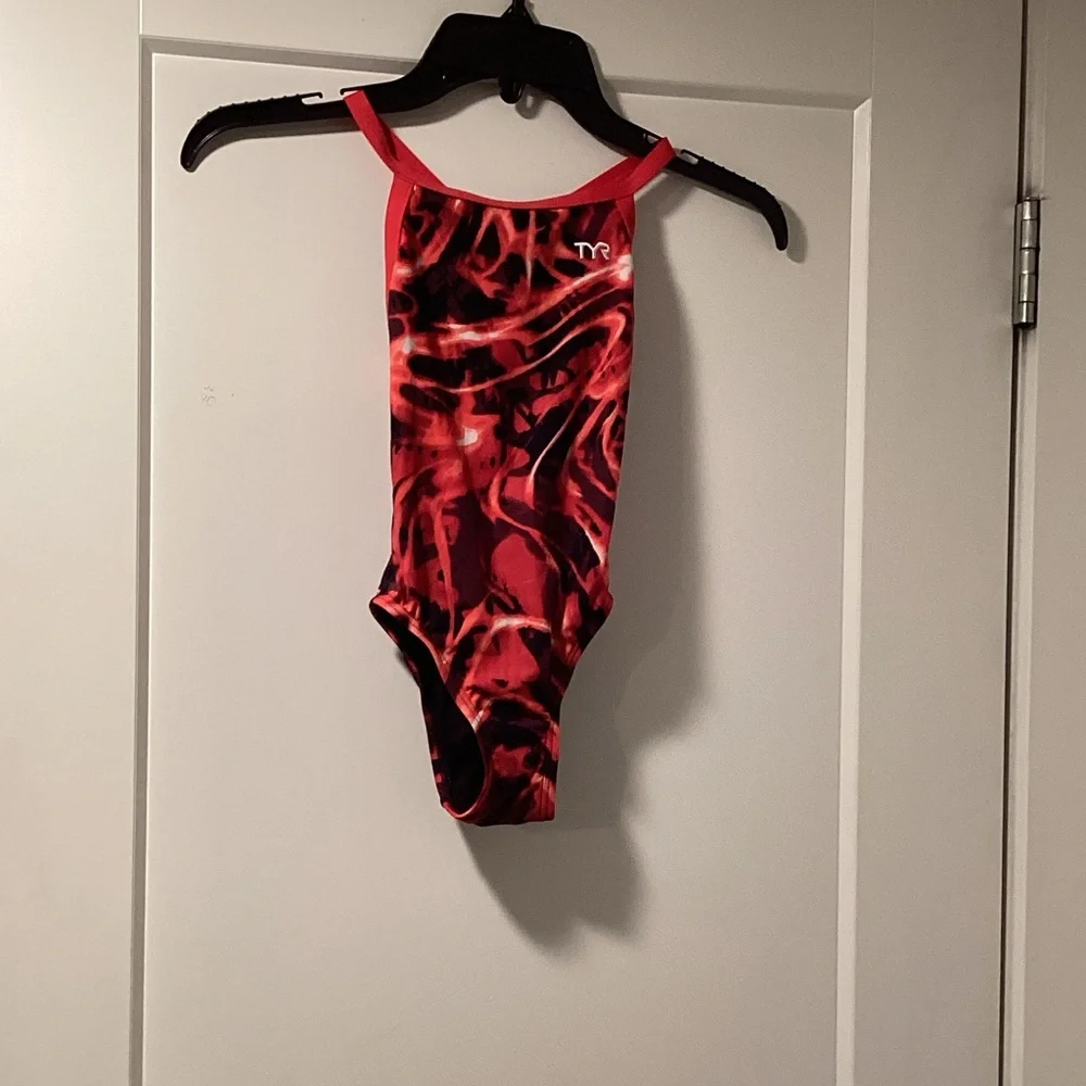 TYR Girls Durafast Lite Diamondfit Swimsuit Electro Red One Piece Size 22 DELT7Y